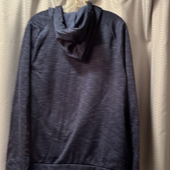 Men’s large tek gear hoodie. New without tags. Comes from a smoke free home. - Picture 4 of 5